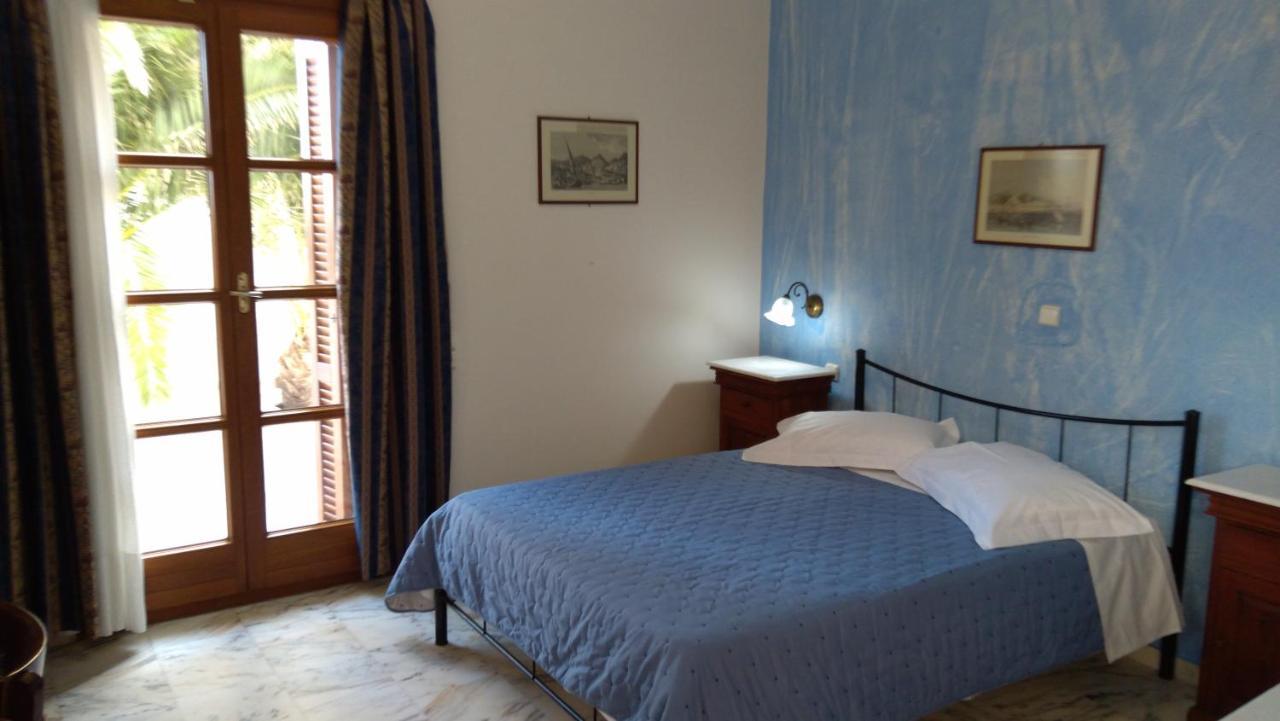 Vaporia Apartment Ermoupoli Bagian luar foto