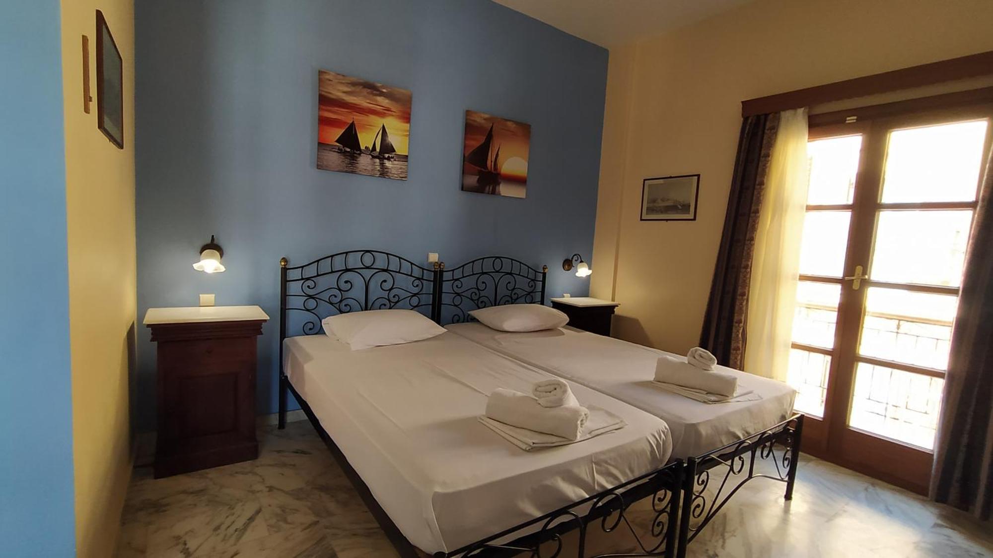 Vaporia Apartment Ermoupoli Bagian luar foto