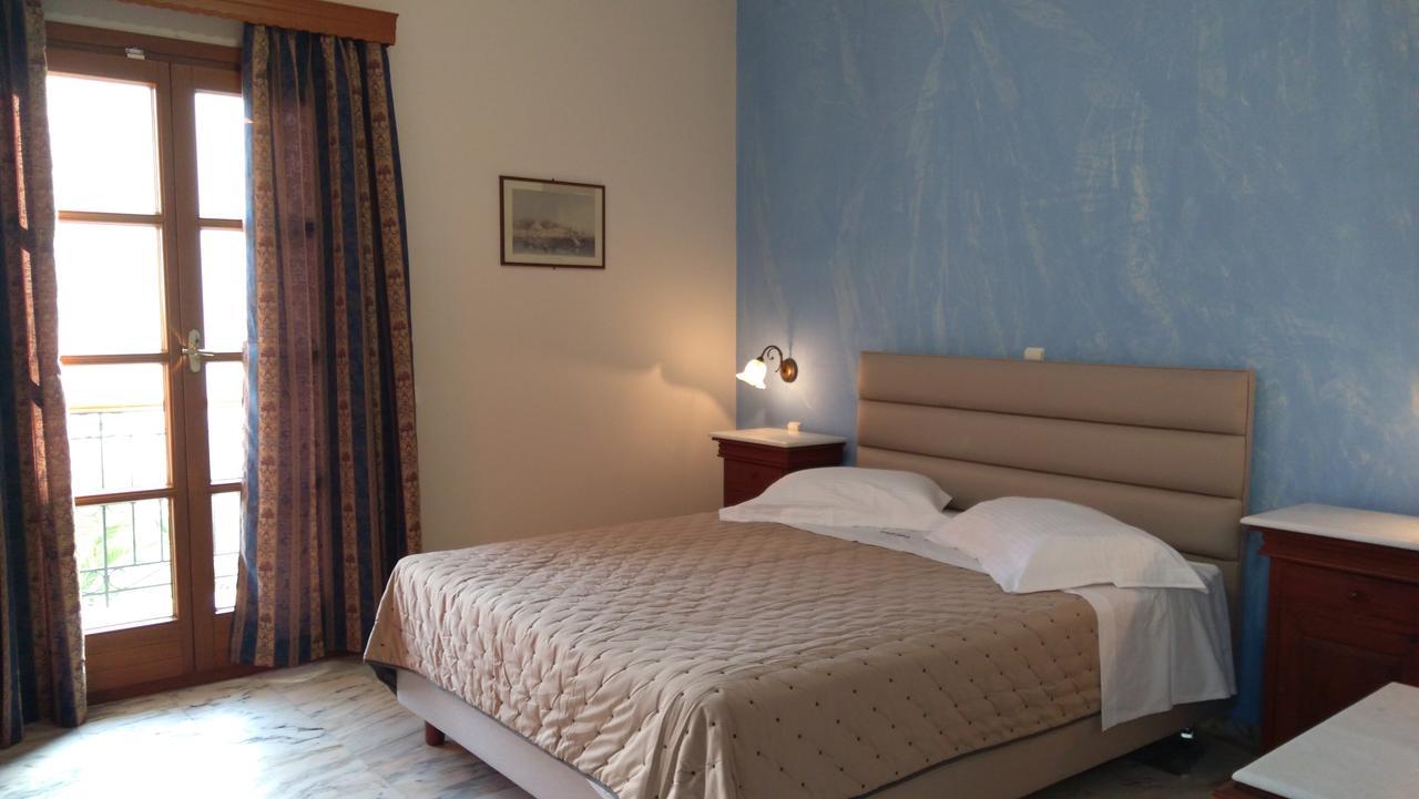 Vaporia Apartment Ermoupoli Bagian luar foto