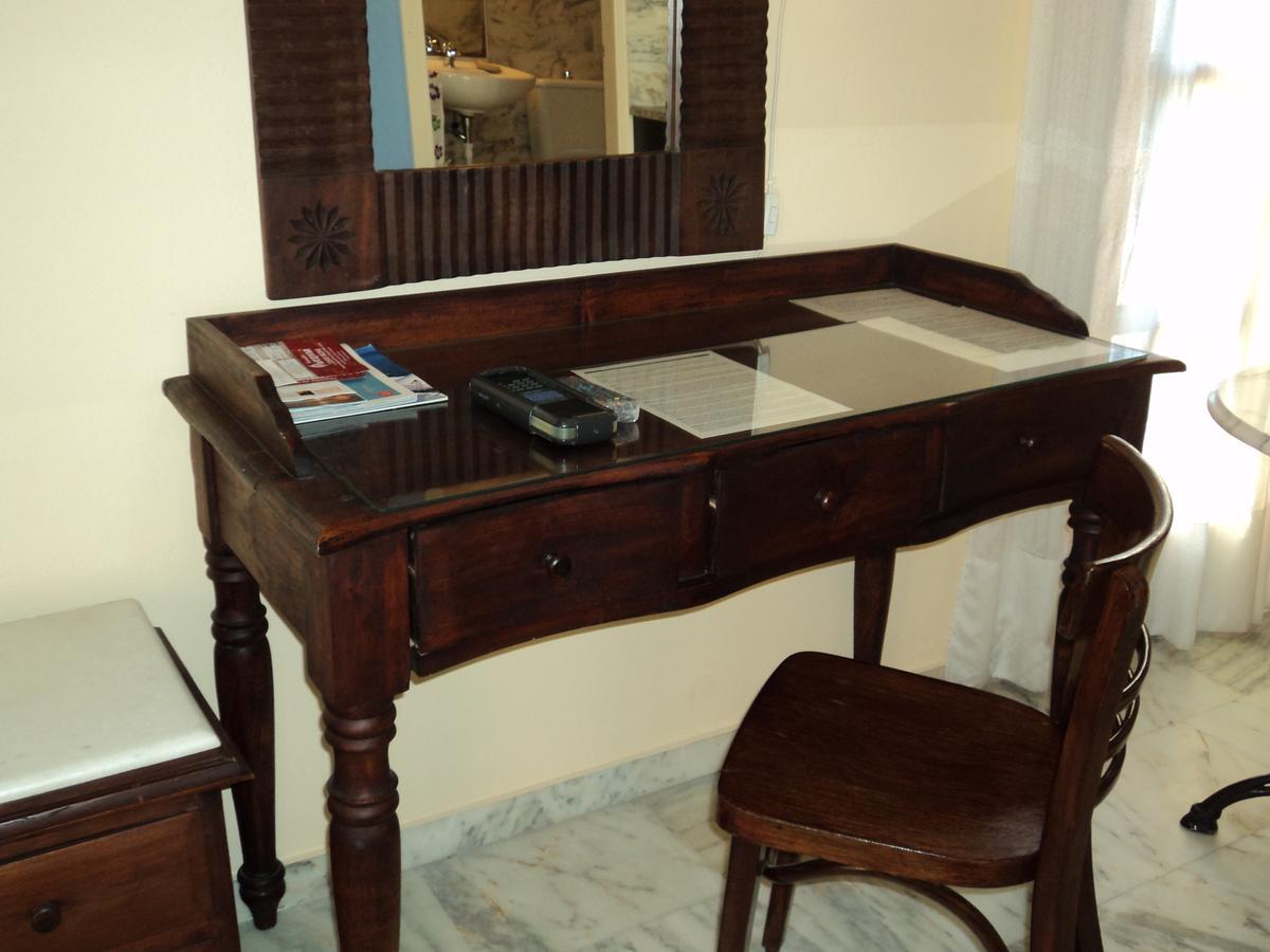 Vaporia Apartment Ermoupoli Bagian luar foto